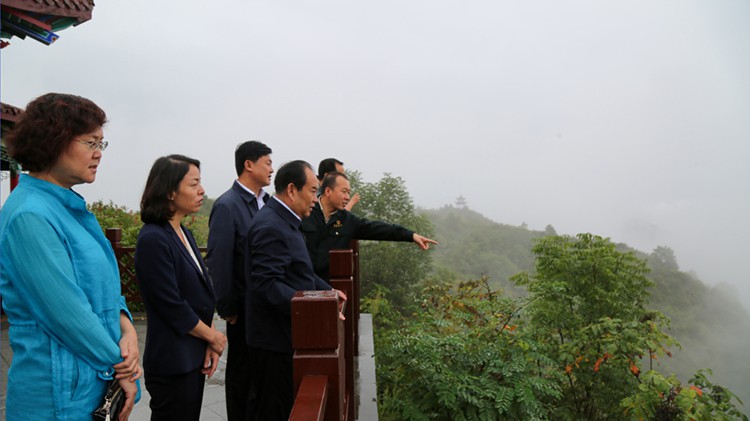 省市場監(jiān)督管理局黨組書記、局長王忠習調(diào)研金徽股份